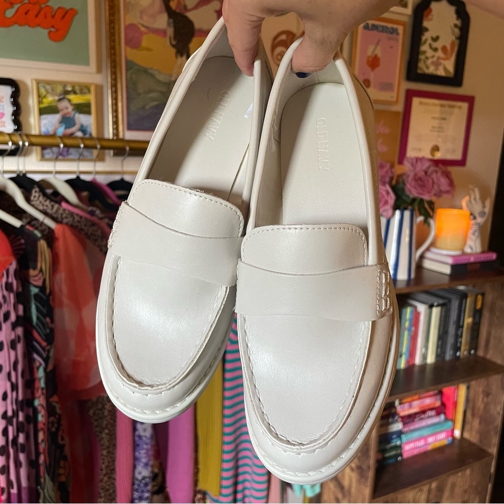 NEW Ivory Vegan Leather Chunky Loafer - Picture 5 of 8